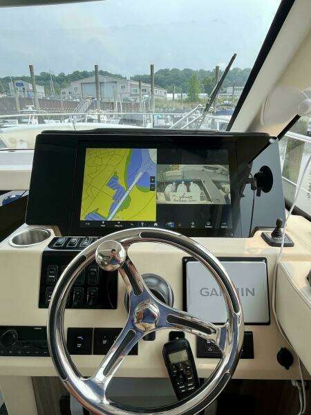 38ft Regal Yacht For Sale