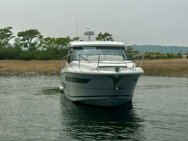 38ft Regal Yacht For Sale