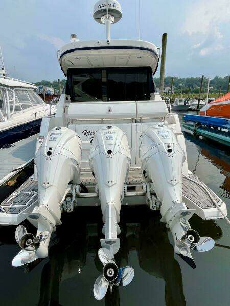 38ft Regal Yacht For Sale