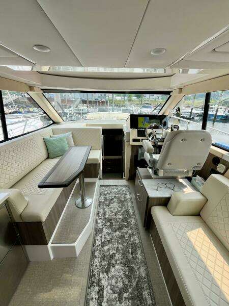 38ft Regal Yacht For Sale