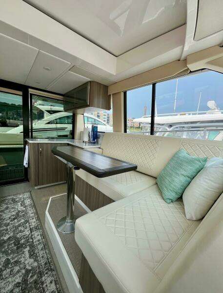 38ft Regal Yacht For Sale