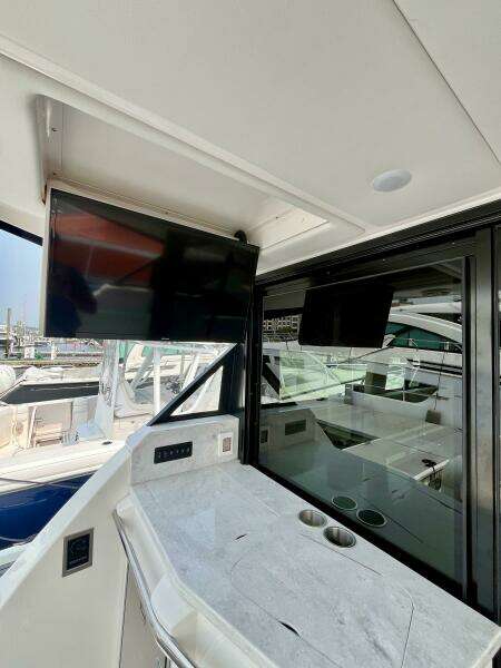 38ft Regal Yacht For Sale