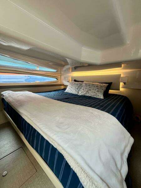 38ft Regal Yacht For Sale