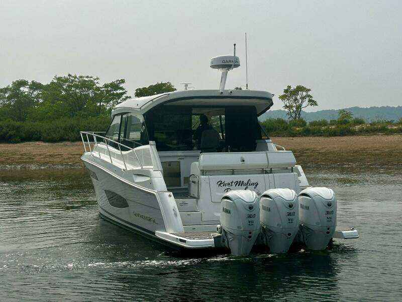 38ft Regal Yacht For Sale