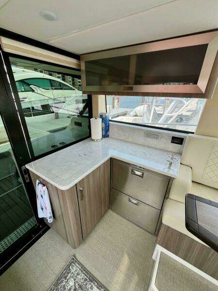 38ft Regal Yacht For Sale