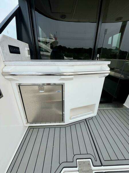 38ft Regal Yacht For Sale