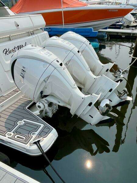 38ft Regal Yacht For Sale
