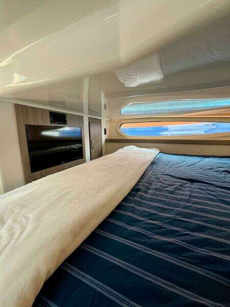 38ft Regal Yacht For Sale