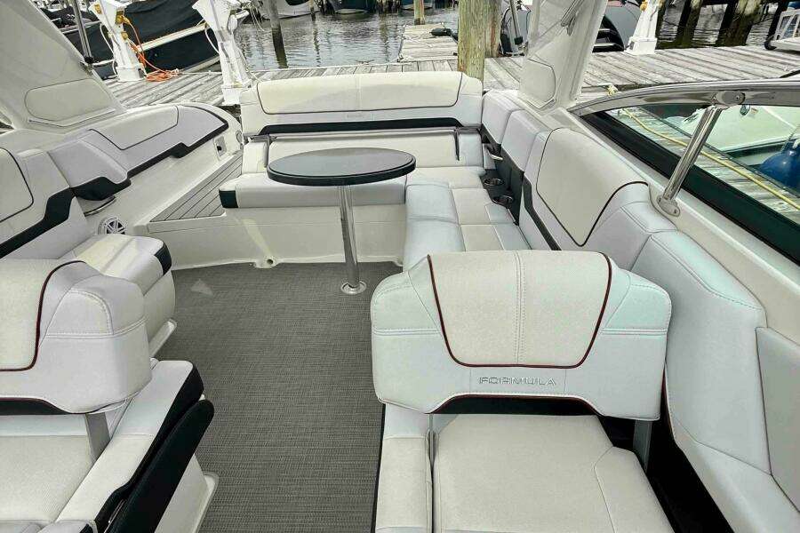 29ft Formula Yacht For Sale