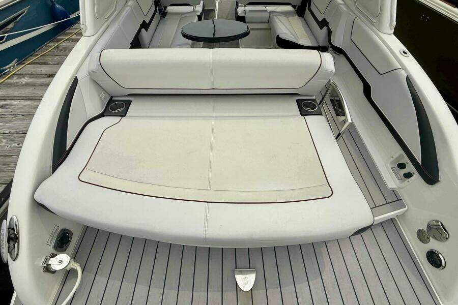 29ft Formula Yacht For Sale