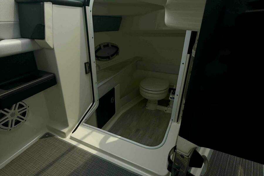 29ft Formula Yacht For Sale