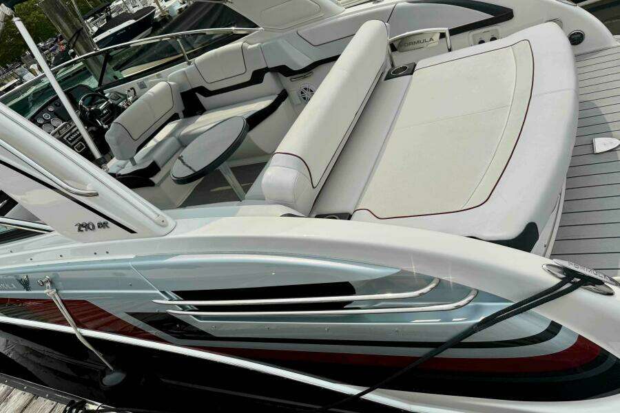29ft Formula Yacht For Sale