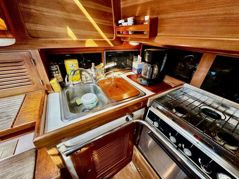 I Believe 38ft Cabo Rico Yacht For Sale