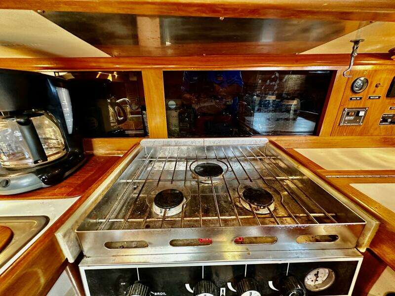 I Believe 38ft Cabo Rico Yacht For Sale