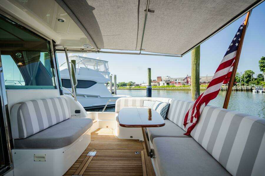 Gracious 48ft Sabre Yacht For Sale