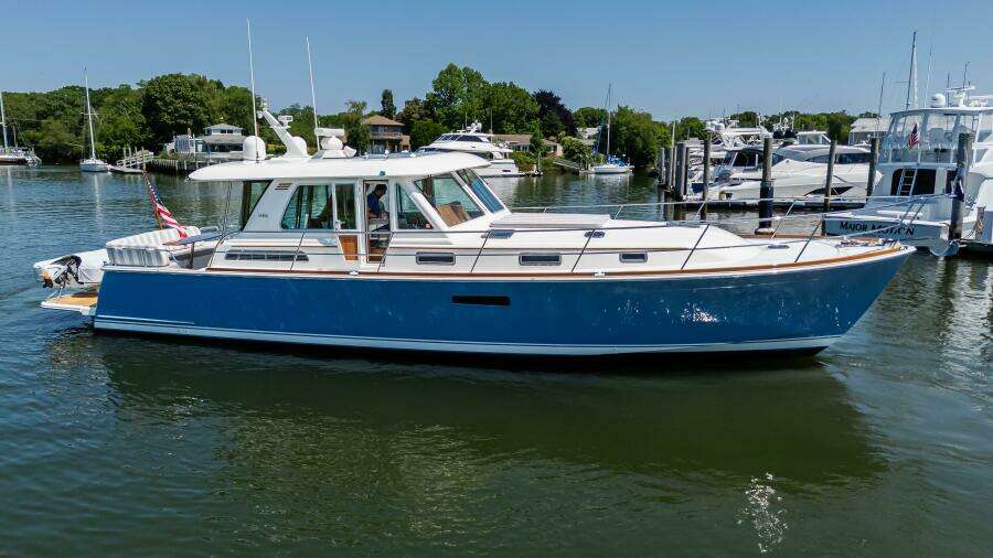 Gracious 48ft Sabre Yacht For Sale