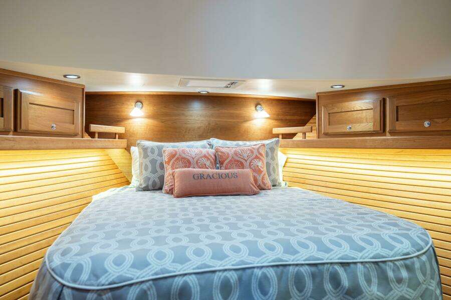 Gracious 48ft Sabre Yacht For Sale