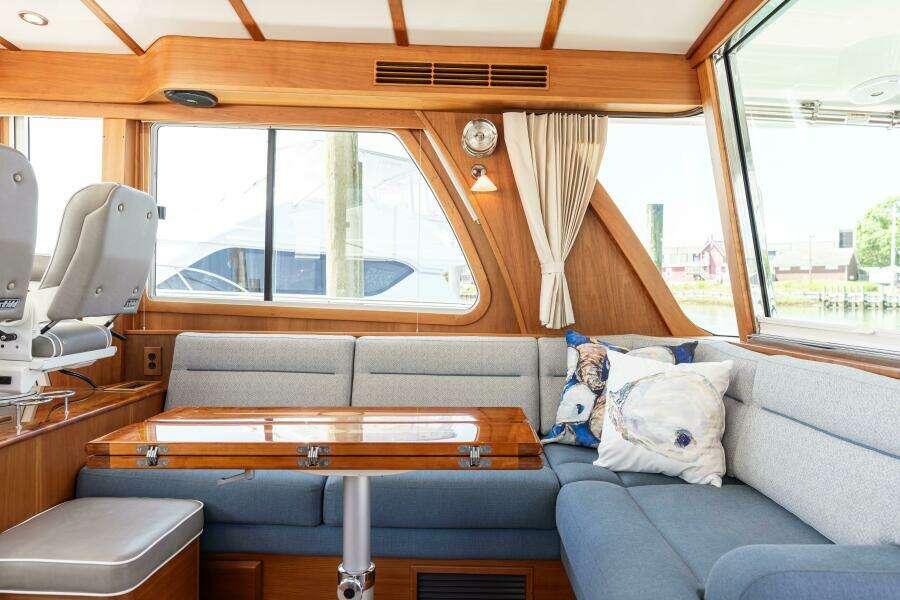 Gracious 48ft Sabre Yacht For Sale