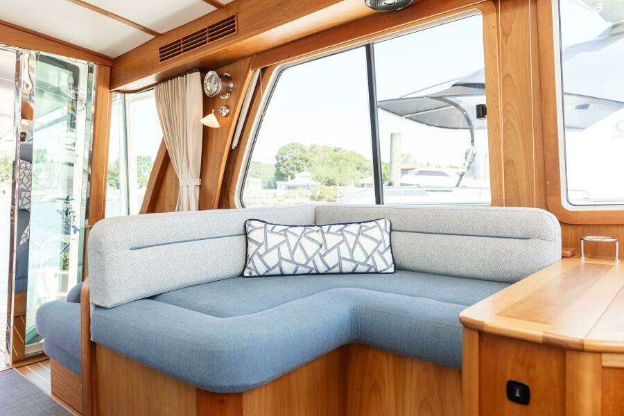 Gracious 48ft Sabre Yacht For Sale