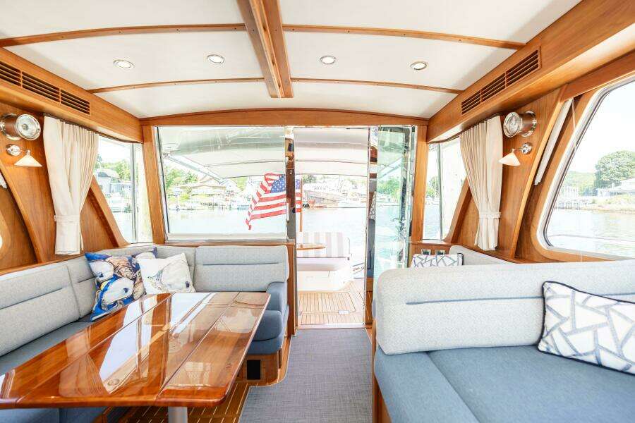 Gracious 48ft Sabre Yacht For Sale