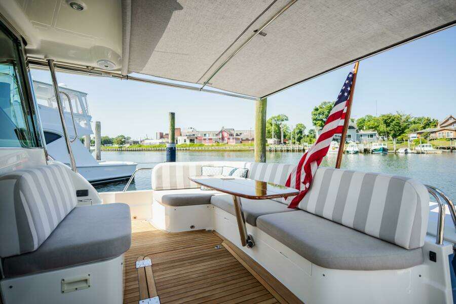 Gracious 48ft Sabre Yacht For Sale
