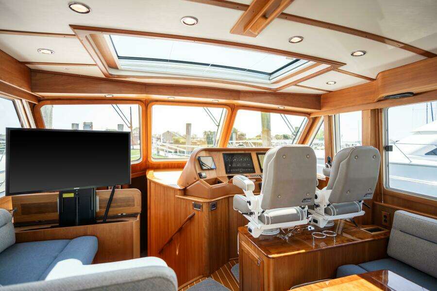 Gracious 48ft Sabre Yacht For Sale