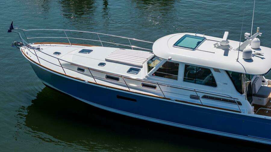 Gracious 48ft Sabre Yacht For Sale