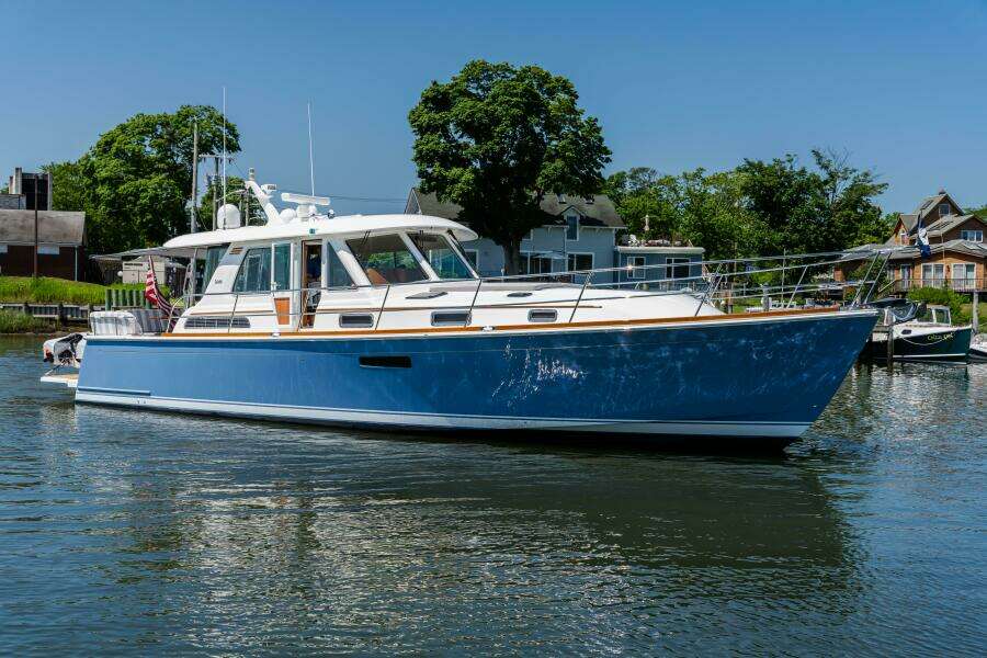 Gracious 48ft Sabre Yacht For Sale