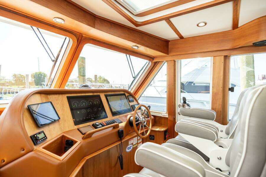 Gracious 48ft Sabre Yacht For Sale