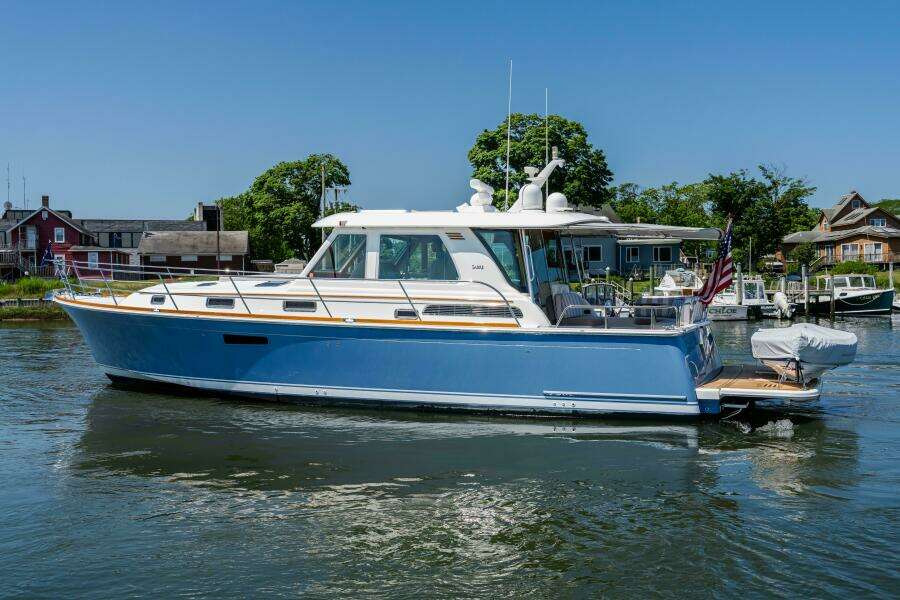 Gracious 48ft Sabre Yacht For Sale