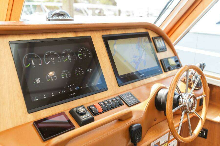 Gracious 48ft Sabre Yacht For Sale