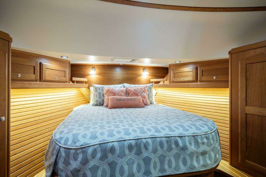 Gracious 48ft Sabre Yacht For Sale