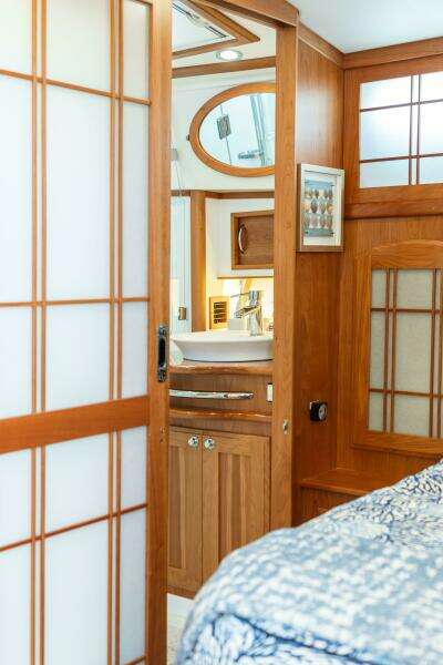 Gracious 48ft Sabre Yacht For Sale