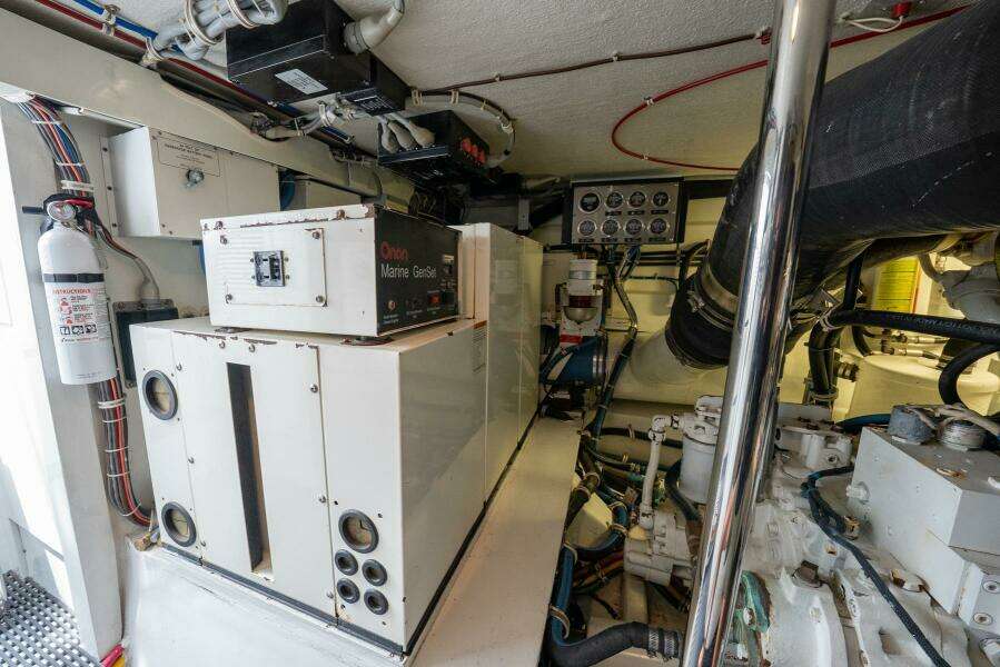 FORTITUDE 50ft Hatteras Yacht For Sale