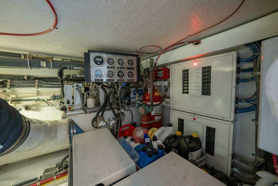 FORTITUDE 50ft Hatteras Yacht For Sale