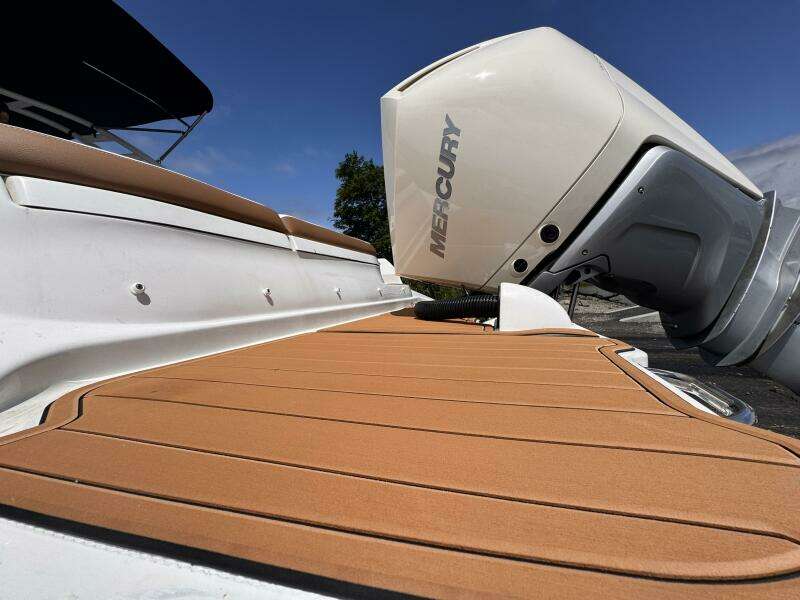 27ft Sea Ray Yacht For Sale