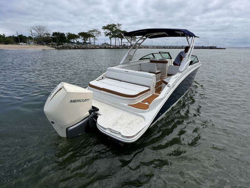 27ft Sea Ray Yacht For Sale