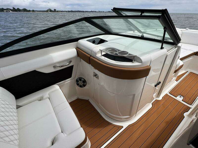 27ft Sea Ray Yacht For Sale
