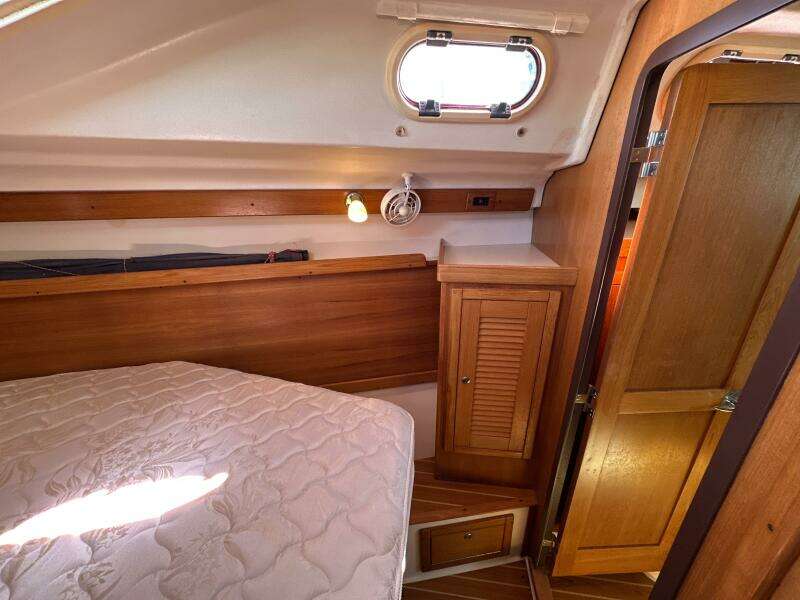 Flagship 35ft Catalina Yacht For Sale