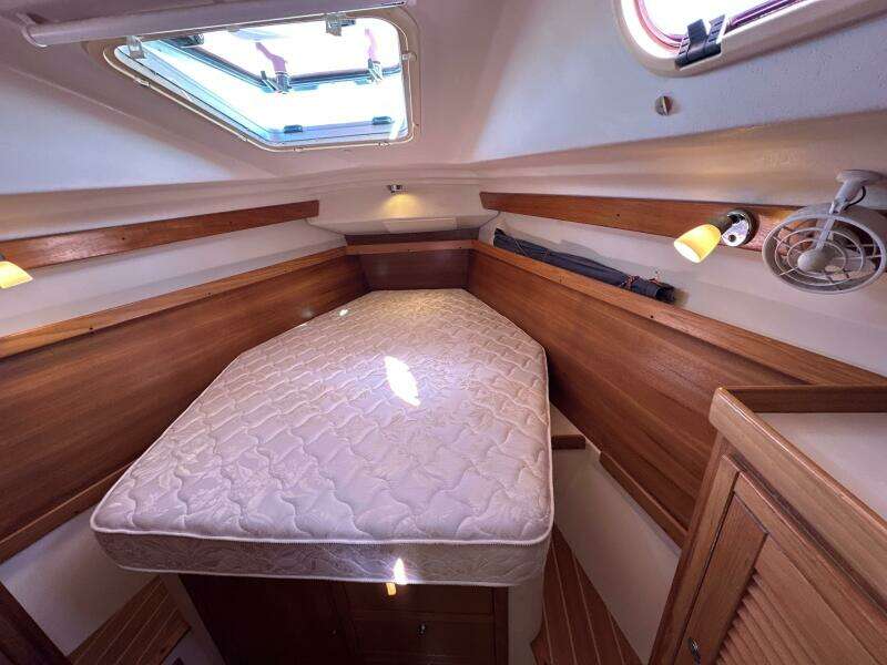 Flagship 35ft Catalina Yacht For Sale