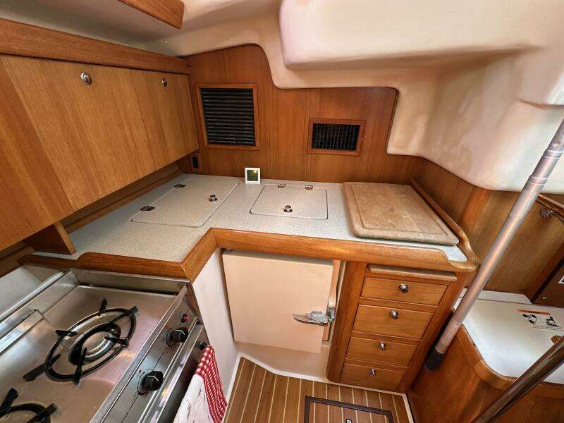 Flagship 35ft Catalina Yacht For Sale