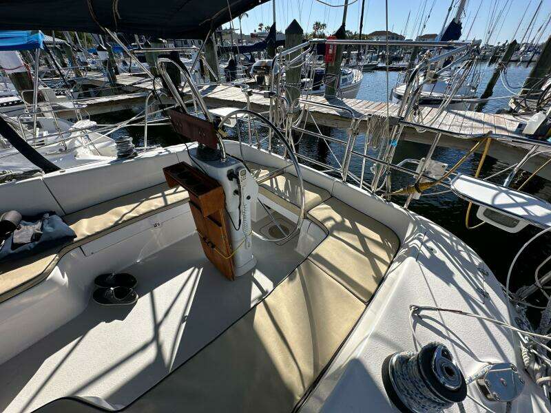 Flagship 35ft Catalina Yacht For Sale