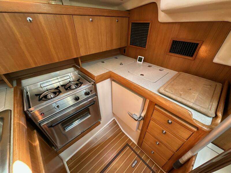 Flagship 35ft Catalina Yacht For Sale