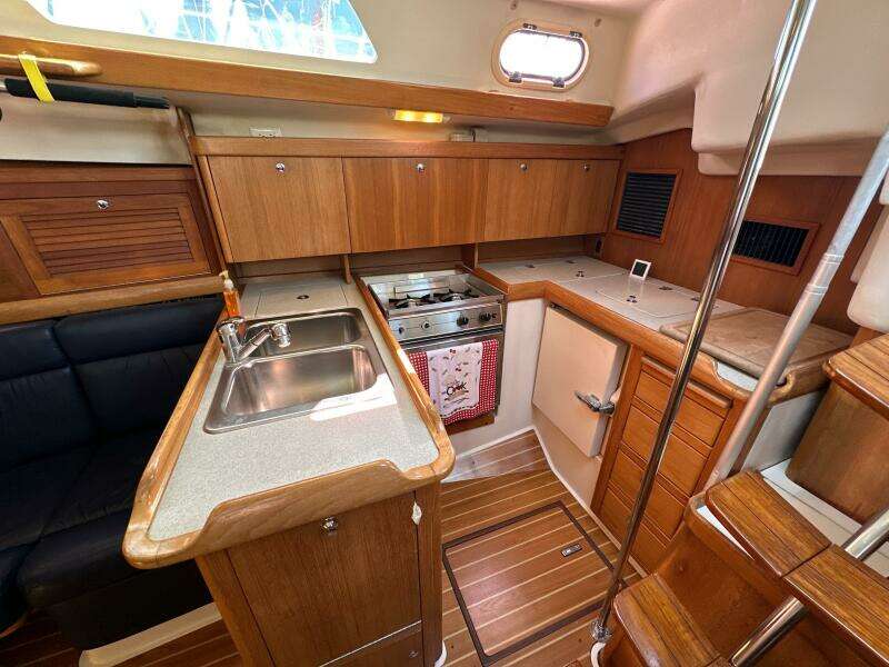 Flagship 35ft Catalina Yacht For Sale