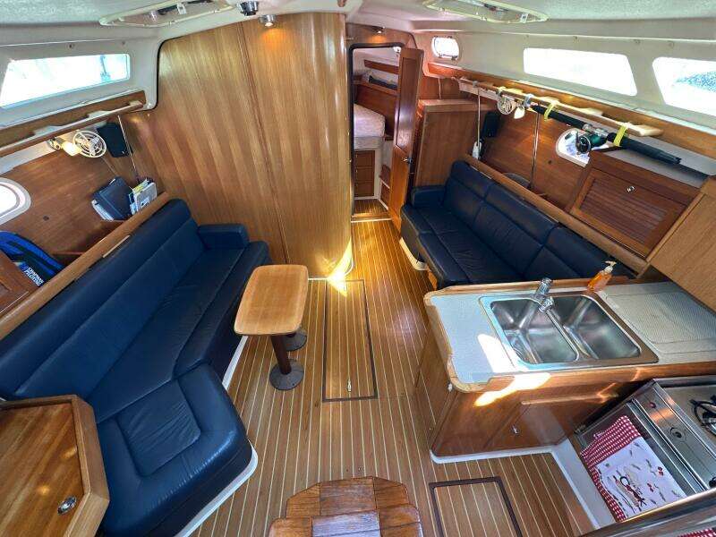 Flagship 35ft Catalina Yacht For Sale