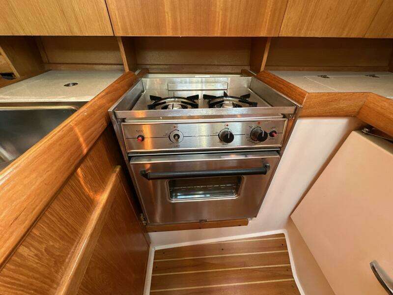 Flagship 35ft Catalina Yacht For Sale