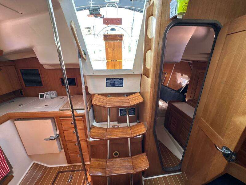 Flagship 35ft Catalina Yacht For Sale