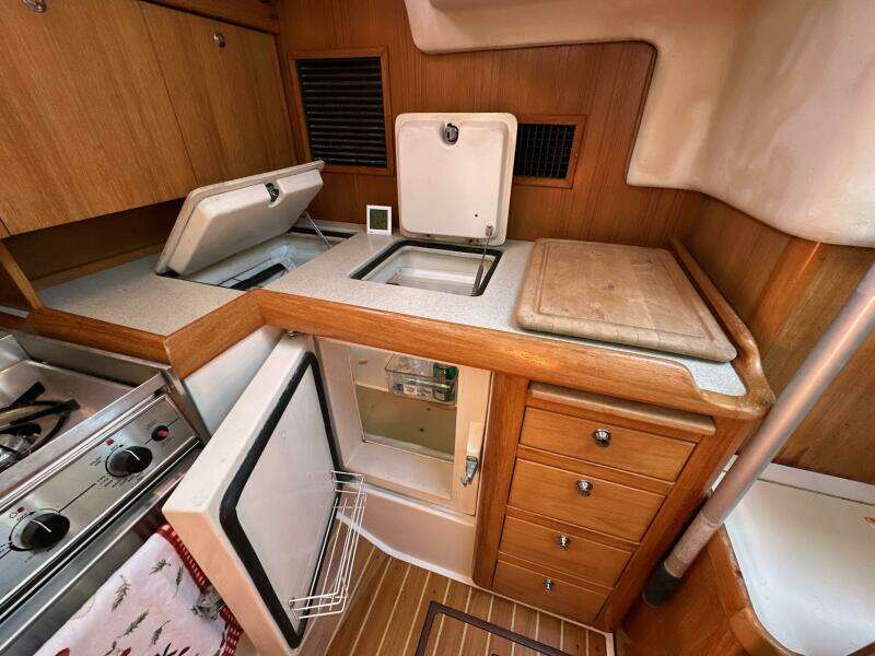 Flagship 35ft Catalina Yacht For Sale