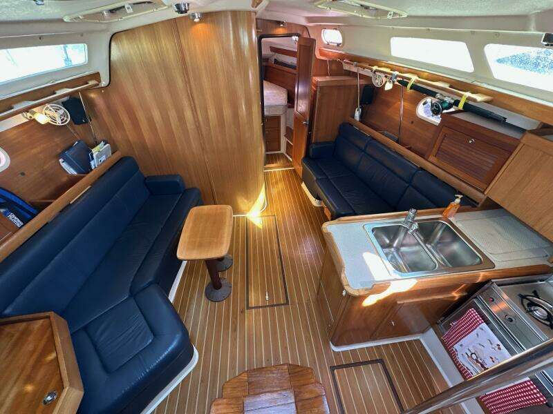 Flagship 35ft Catalina Yacht For Sale