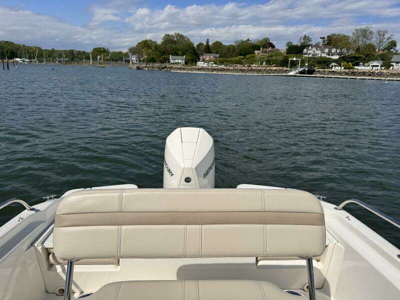 22ft Boston Whaler Yacht For Sale